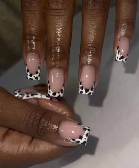 Cow Print Short Acrylic Nails, Cow Print Toe Nails, Nail Inspo Cow Print, Beginner Nail Designs, Cow Print Nails, Pedicure And Manicure, Black Gel Nails, 2023 Nail, Cow Nails