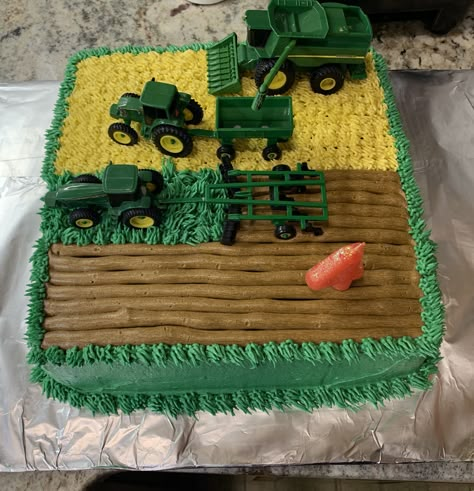 John Deere Cake, Tractor Birthday Cakes, John Deere Birthday Party, Farm Birthday Cakes, John Deere Party, John Deere Birthday, Tractor Cake, Tractor Birthday Party, Tractor Party