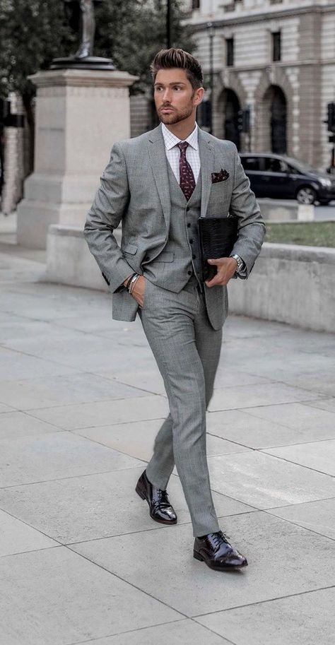 Best Grey Suit Outfit Grey Suit Outfit Men, Black Suit Grey Tie, Grey Suit Shoes, Grey Suit Outfit, Men Grey Suit, David Gandy Suit, Formal Attire Men, Grey Suit Styling, Fashion Samples