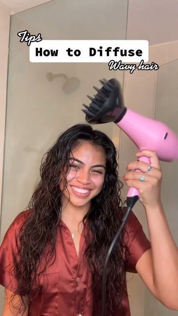 Difusser Hair, Curly Hair Dryer Diffuser, Diffuser Blow Dryer Curly Hair, Curls With Diffuser, Defusing Wavy Hair, How To Use A Diffuser On Straight Hair, How To Defuse Your Hair, Diffuser Wavy Hair, Hair Defuser Curls