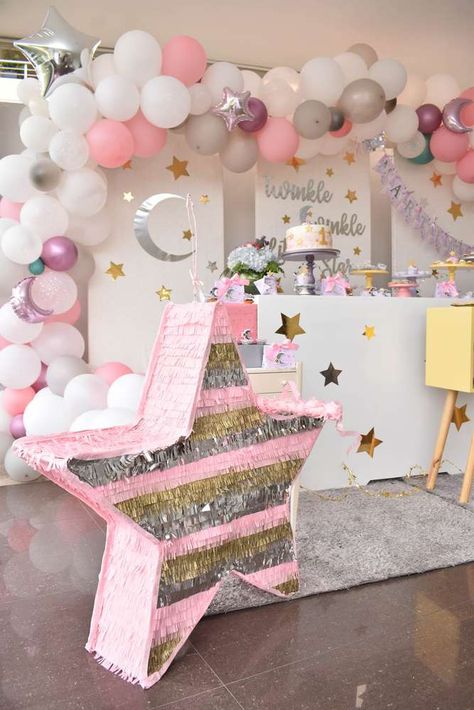 Star Birthday Party Ideas, Twinkle Twinkle Little Star Birthday, Twinkle Little Star Birthday, 1st Birthday Girl Decorations, Star Birthday Party, 1st Birthday Party For Girls, Funny Snapchat, Star Birthday, 1st Birthday Party Themes