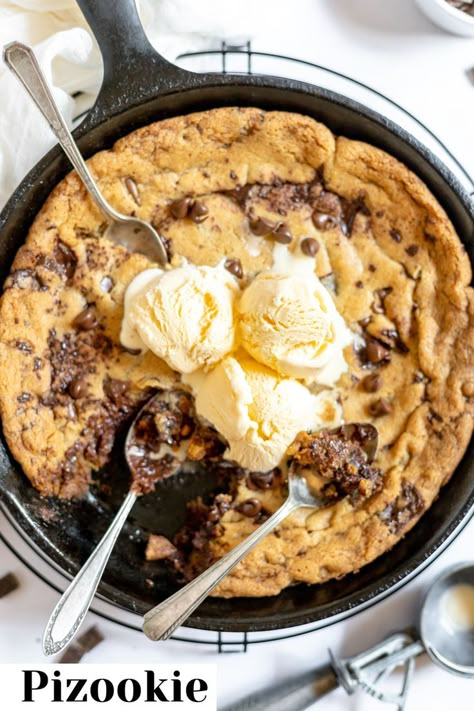 It’s a pizza pie, it’s a cookie, it’s a Pizookie! YES to all of that!! It’s that giant ooey gooey chocolate chip cookie that everyone loves to love! And you can make it at home. Just imagine a big soft homemade chocolate chip cookie but make that a double chocolate chip cookie baked up in a cast-iron skillet. But ONLY baked just until set. Serve it up hot and fresh with some ice cream and you’ve got an easy and delectable Pizookie dessert no one will ever turn down! Treasure Cookies, Toddler Baking, Chocolate Chip Pizza, Chocolate Chip Cookie Pizza, Pizookie Recipe, Big Chocolate Chip Cookies, Double Chocolate Chip Cookie, Chocolate Chip Pie, Soft Cookie Recipe