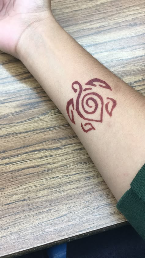 Sea Turtle Henna Tattoo, Henna Sea Animals, Sea Turtle Henna, Henna Turtle, Easy Henna Ideas, Beach Henna, Turtle Henna, Summer Henna, Wrist Tatoo