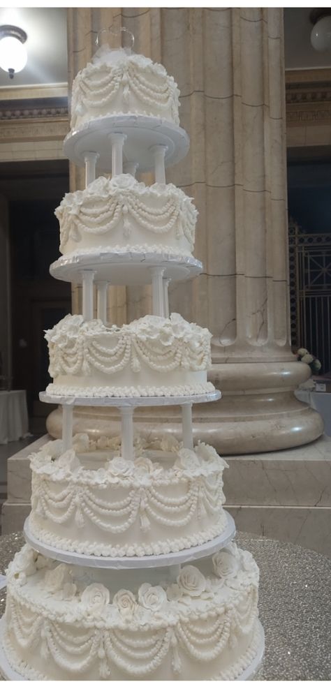 Old Style Wedding Cakes, Old School Wedding Cakes, Classic Wedding Cake Vintage, Wedding Cake With Pillars, Extreme Wedding Cakes, 6 Tier Wedding Cake, Extreme Wedding, 6 Tier Wedding Cakes, Victorian Wedding Cakes