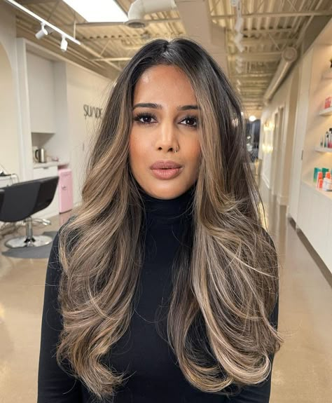 Ash Brown Hair Balayage, Blonde Hair Inspo, Blonde Highlights On Dark Hair, Black Hair Balayage, Brown Hair Looks, Ash Brown Hair, Hair Color Caramel, Brown Hair Inspo, Hair Colour Ideas