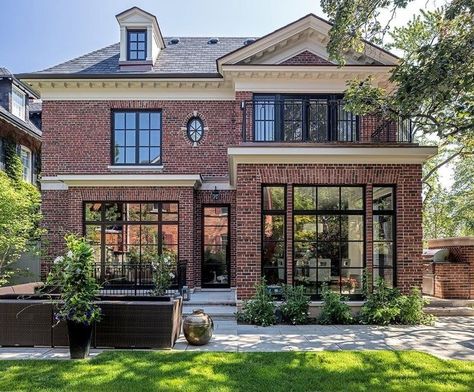 Modern Brick House, Home Designs Exterior, Brick Masonry, Red Brick House, Entertaining Space, Beautiful Houses Interior, Outdoor Entertaining Spaces, Brick Exterior House, Brick Home