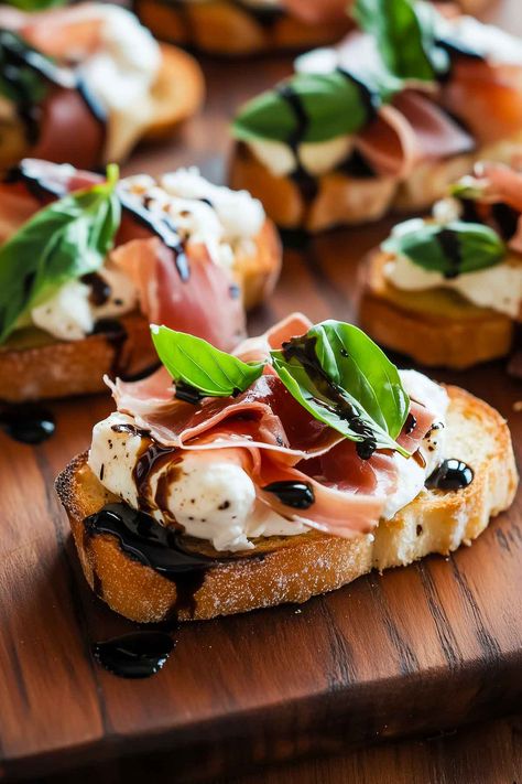 Prosciutto Crostini with Balsamic Glaze Burrata Crostini Appetizers, Brie Prosciutto Appetizer, Prosciutto And Mozzarella, Balsamic Crostini Appetizers, Baked Prosciutto, Balsamic Appetizer, Crustini Recipe, Fancy Crostini Appetizers, Cooked Prosciutto