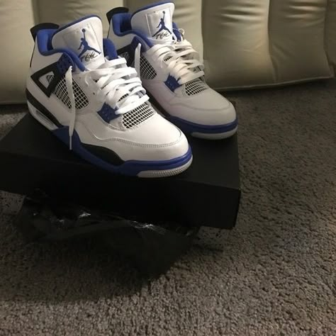 I’m selling the retro 4s they are blue and pink also Retro 4s, Snicker Shoes, Jordan Low, Pretty Sneakers, Nike Shoes Girls, Dr Shoes, Trendy Shoes Sneakers, Nike Fashion Shoes, Preppy Shoes