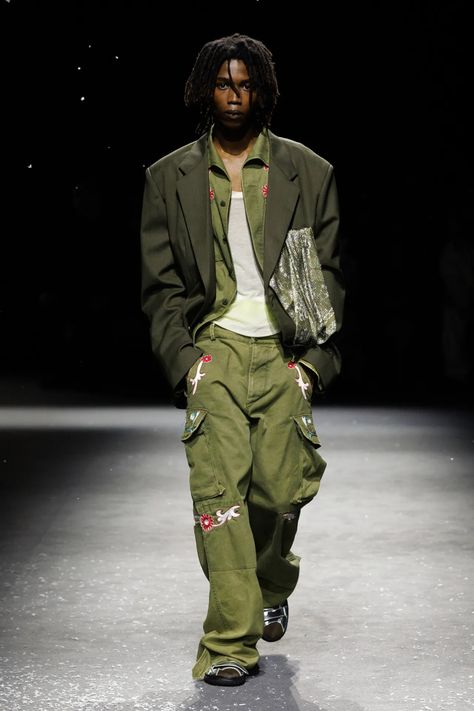 Bluemarble Spring 2025 Men’s Runway, Fashion Show & Collection Review [PHOTOS] Concert Outfit Men, Tough Clothes, Paris Fashion Week Men, Men Fashion Week, The Butterfly Effect, High Fashion Men, Runway Outfits, Men Fashion Show, Show Collection