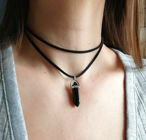 Crystal Neckless, Suede Necklace, Girl Oc, Black Leather Necklace, Choker Black, Original Necklace, Thread Necklace, Nice Jewelry, Dark Style