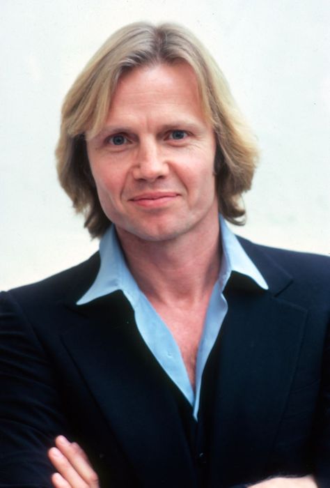 Jon Voight John Voight, Yonkers New York, Peace Coffee, Jon Voight, Wedding Couple Photos, Vintage Portrait, Ensemble Cast, Best Supporting Actor, Portrait Photos