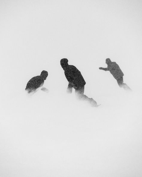 andrew_miller | Blizzard mode engaged yesterday at @mammothmountain - camera is still frozen. | Instagram Snowboarding Photography, Andrew Miller, White Photo Wall, Black And White Photo Wall, Collage Material, Graphic Design Images, Snow Angel, Winter Photoshoot, Ski Season