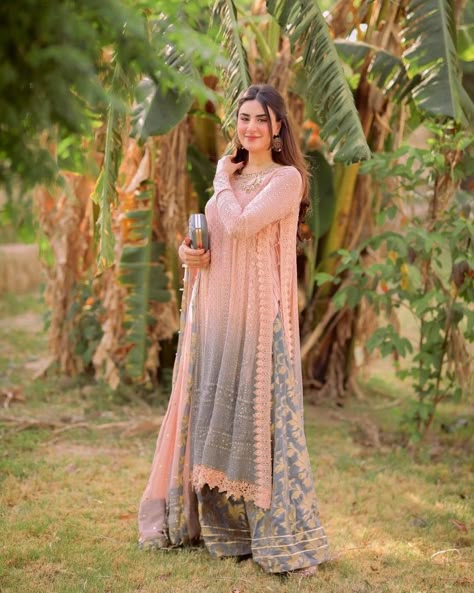 New Dress Pattern, Pakistani Party Wear Dresses, Dresses For Women Over 50, Future Son, Dresses Dinner Party, Garden Party Dresses, Anarkali Dresses, Dresses Dinner, Womens Trendy Dresses