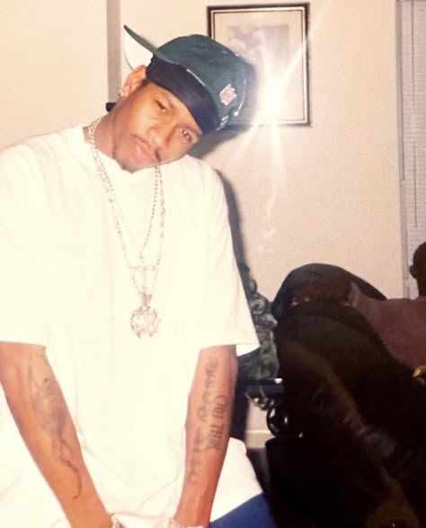 00s Fashion Men, Black American Culture, 90s Men, Fashion Men Streetwear, Street Fashion Men, Nba Pictures, Allen Iverson, Fine Black Men, Street Fashion Men Streetwear