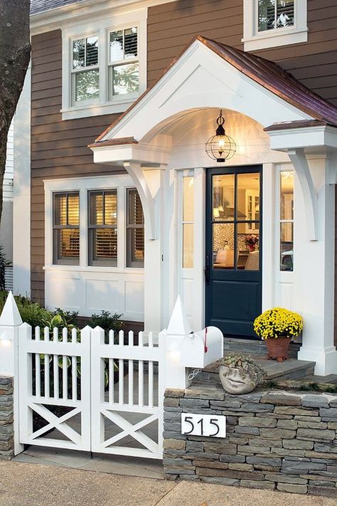 Lovely Door Overhang Designs (27) Front Entry Decor, Front Door Overhang, Front Entrance Decor, Door Overhang, Front Door Lighting, Farmhouse Front Door, Farmhouse Front Porches, Door Awnings, Front Door Ideas