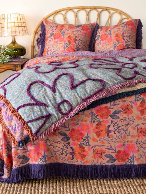 We LOVE our Boho Tufted Reversible Bed Cover in our Calico design! It's a double-sided comforter with tufting and fringe that has large, dark purple tufted flowers over a ditsy floral print on one side, and alternating floral patterns on the other. This bed cover is made from super soft cotton, so you'll be oh-so-cozy Natural Life Bedding, Bed Spreads Boho, Colorful Boho Home, Purple Fringe, Door Wraps, Bedding Quilt, Boho Quilt, Sunken Living Room, Quilted Bedspreads