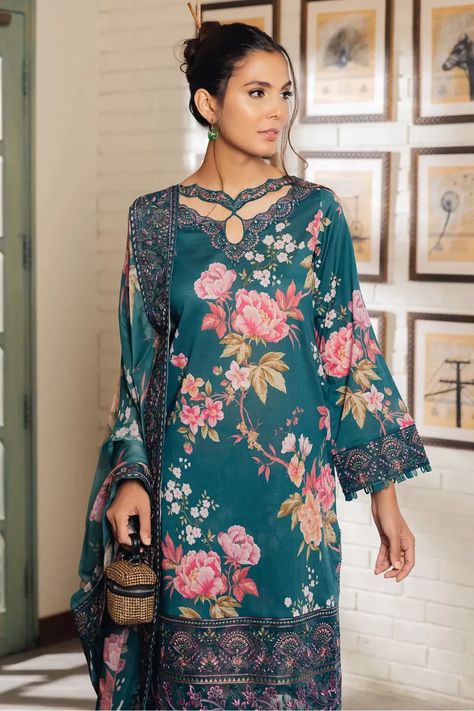 Latest Floral Printed Dresses Designs 2023 by Nureh Collection Gala Designs For Kameez, Neck Designs For Women, Kurti Neck Designs Latest Fashion, Flower Dress Design, Printed Kurti Designs, Summer/fall Outfits, Lawn Dresses, Gala Design, Printed Embroidery