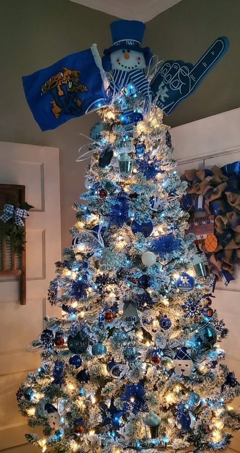 Kentucky BBN Wildcats Christmas Tree Team Spirt Tree UK University Of Kentucky Christmas Tree, Kentucky Wildcats Christmas Tree, Kentucky Christmas Tree, Kentucky Christmas, Dallas Cowboys Christmas, Christmas Tree Decorations Diy, Cowboy Christmas, Exterior Paint Colors For House, Cool Christmas Trees