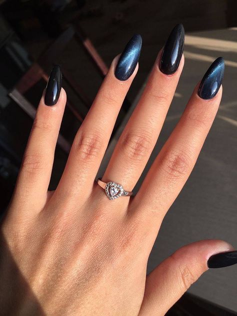 Cat Eye Accent Nail, Granite Nails, Electric Nails, Black And Blue Nails, Black Chrome Nails, Blue Chrome Nails, Navy Nails, Navy Blue Nails, Witchy Nails