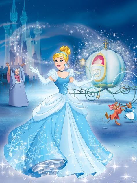 Images of Cinderella from the film. Cinderella Wallpaper, Cinderella Fairy Godmother, Cinderella Characters, Animation Disney, All Disney Princesses, Images Disney, Cinderella Birthday, Cinderella Party, Disney Princess Cinderella