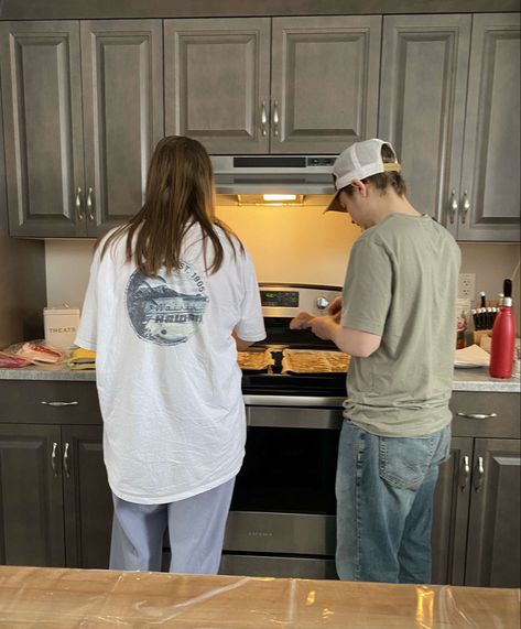 making breakfast #cooking #brunch #coupleportrait #relationshiptips Making Breakfast Aesthetic Couple, Breakfast Couple Aesthetic, Couple Making Breakfast, Couples Making Breakfast, Couple Baking, Kyle Core, Cute Couple Photos, Breakfast Cooking, Sunday Kind Of Love