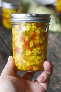 Canning Corn Relish Recipe, Corn Relish Recipes Easy, Sweet Corn Relish Recipes, Corn Canning Recipes, Pickled Corn Recipe, Corn Relish Recipes Canning, Relish Recipes Easy, Canning Corn Recipes, Sweet Corn Relish