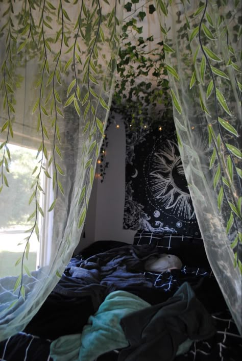 Magical Forest Bedroom Aesthetic, Bedroom Inspirations Witchy, Earthy Theme Bedroom, Purple Forest Bedroom, Forest Themed Dorm Room, Gothic Fairycore Bedroom, Mystical Forest Bedroom, Crystal Themed Bedroom, Dark Forest Aesthetic Bedroom