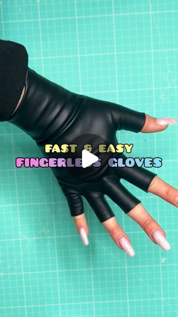 How To Make Fingerless Gloves, Glove Pattern Sewing, Gloves Pattern Sewing, Diy Fingerless Gloves, How To Make Gloves, Fingerless Leather Gloves, Gloves Diy, Biker Gloves, Half Gloves