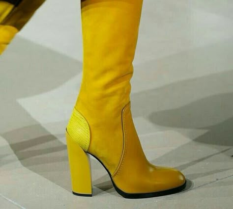 Yellow Boots Aesthetic, Spies Aesthetic, Totally Spies Aesthetic, Jubilation Lee, Revolutionary Girl Utena, Kitty Pryde, Aesthetic Yellow, Stephanie Brown, Pixie Hollow