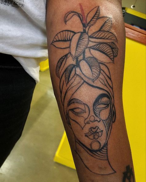 Black People Tattoos, Goddess Design, Tattoo Gold, African Tattoo, Hand And Finger Tattoos, Gold Tattoo, Black Girls With Tattoos, Plant Tattoo, Tattoos For Black Skin