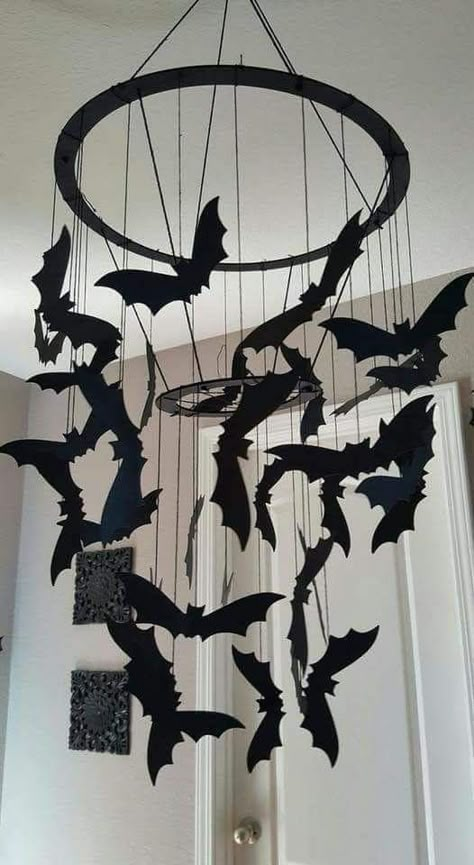 Porta Halloween, Dekorasi Halloween, Halloween Bedroom Decor, Deco Halloween, Cheap Halloween Decorations, Halloween Bedroom, Casa Halloween, Halloween Decor Diy, Halloween Fest