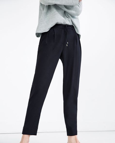 Image 2 of DRAWSTRING TROUSERS from Zara Cookie Lyon, Drawstring Pants Outfit, Drawstring Trousers, Closet Clothes, Summer Suit, Smart Trousers, Office Dress, Zara Pants, Drawstring Pants