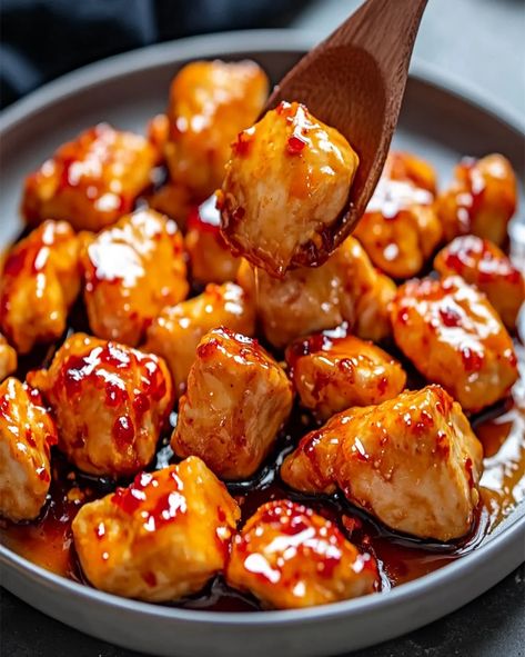 Learn how to make Baked Sweet Chili Chicken Bites with this easy recipe. Perfectly sweet, spicy, and baked for a healthier meal. Baked Sweet Chili Chicken Bites, Baked Sweet Chili Chicken, Baked Chicken Bites Recipes Oven, Chicken Bites Recipe, Homemade Sweet Chili Sauce, Chicken Bites Recipes, Sweet Chilli Chicken, Sweet Chili Chicken, Oven Baked Chicken Breasts