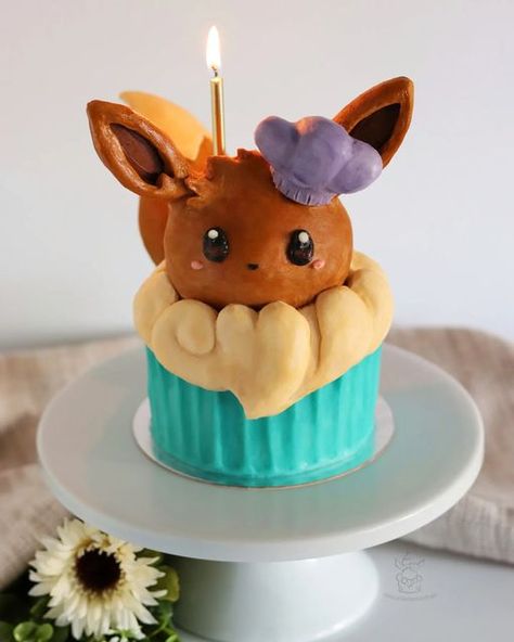 Pet Cupcakes, Pokémon Cake, Pokemon Cupcakes, Pikachu Cake, Big Cupcake, Whimsigoth Cottagecore, Blackberry Cake, Wilton Candy Melts, Cupcake Logo