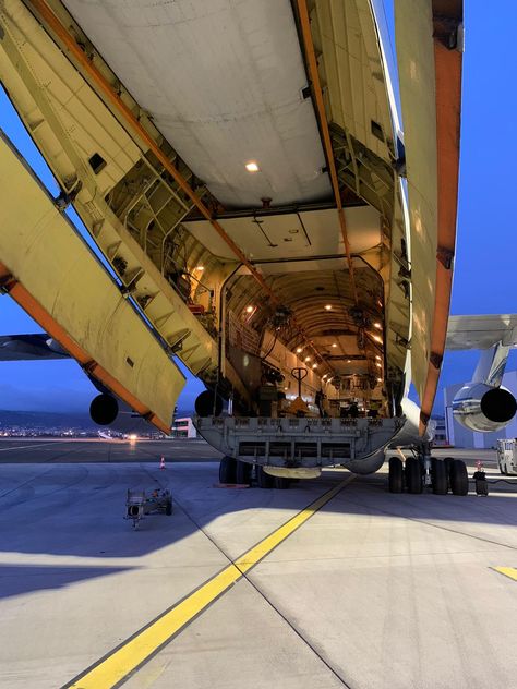 Here's a look inside the belly of an Ilyushin Il-76! Alexandre from our #Geneva office was recently involved in the loading of this huge aircraft - #cargo #freight #avgeek #aviation #loading #ilyushin #ilyushin76 Cargo Aircraft, Sci Fi Environment, Air Cargo, Boeing 747, Private Jet, Supply Chain, Geneva, Helicopter, Sydney Opera House