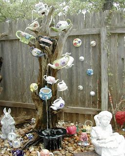 Tea pot fountain over pondless pond #gardenart #waterfeature #recycled Beeskneesvintagegarden Alice In Wonderland Garden, Wonderland Garden, Tea Pots Art, Have Inspiration, Mad Hatter Tea, Whimsical Garden, Tree Stump, Glass Garden, Garden Stuff