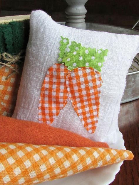 Carrot Decor, Easter Bunny Cartoon, Easter Gift For Adults, Spring Home Decor Ideas, Easter Sewing, Easter Craft Projects, First Birthday Hats, Spring Sewing, Spring Farmhouse