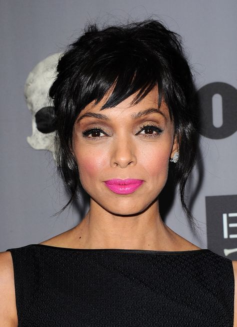 Tamara Taylor is a Canadian actress. Taylor Short Hair, Camille Saroyan, Taylor Picture, Dramatic Classic Style, Tamara Taylor, Micro Bangs, Full Bangs, Swept Bangs, Fall 2014 Fashion