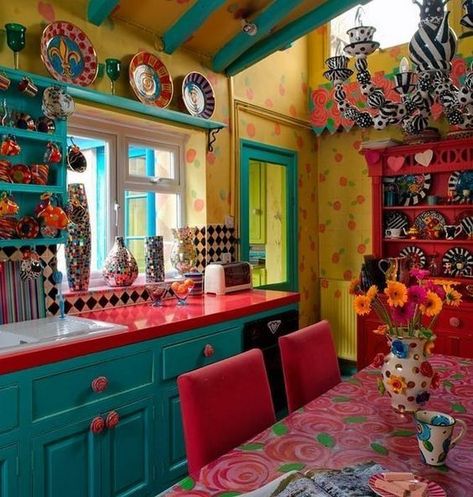 Boho Chic Kitchen, Bohemian Kitchen, Colorful Kitchen, Bohemian House, Deco Retro, Boho Kitchen, Bohol, Chic Kitchen, Trendy Home