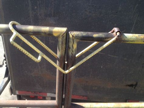 Just a basic gate latch, simple & easy. AG | Hobbies-Photography ... Double Gate Latch Ideas, Gate Latch Ideas, Metal Fab, Welding Ideas, Gate Latch, Welding And Fabrication, Welding Equipment, Farm Ideas, Iron Work