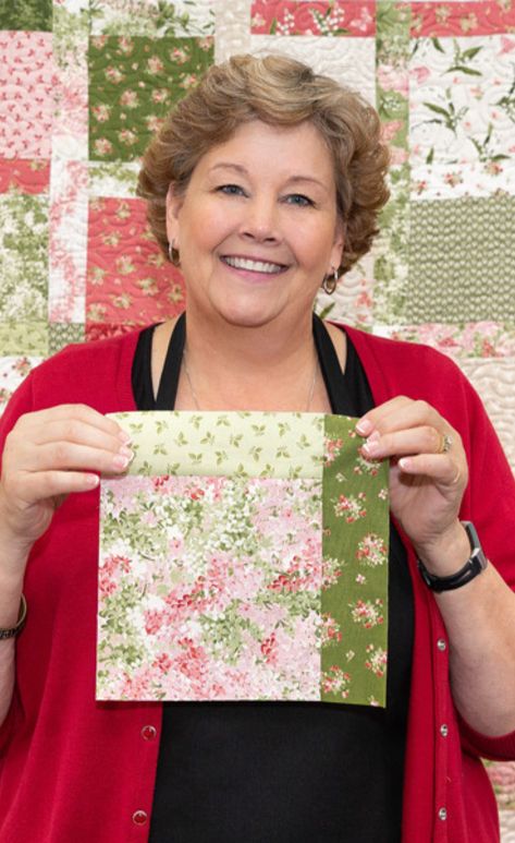 Learn how to make this easy, simple Building Blocks Quilt for beginners! Jenny Doan demonstrates how to make a quick and easy Building Blocks quilt using 10 inch squares of precut fabric (layer cakes). Quilt Pattern 10 Inch Squares, Quilts Made With 10 Inch Squares, Quilts With 5 Inch Squares Patterns, 3 Fabric Quilt Blocks, Easy Block Quilts For Beginners, Building Block Quilt Pattern, Timeless Treasures Quilt Patterns, 10 Inch Square Quilt Patterns Easy, Trailing Squares Quilt Pattern