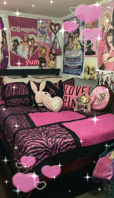 Y2k Room Decor Modern Y2k Bedroom, Bedroom Decor Y2k, Y2k Pink Room, Y2k Furniture, 2000s Room Aesthetic, Early 2000s Bedroom, 2000s Bedroom Aesthetic, Y2k Bedroom Aesthetic, 2000s Room Decor