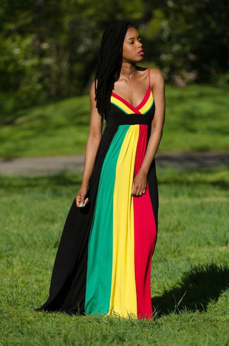 Urban beauty. Jamaican Fashion, Jamaican Party, Reggae Party, Color Block Maxi Dress, Open Back Maxi Dress, Gaun Fashion, Estilo Hippie, Long Beach Dress, Flowy Maxi Dress