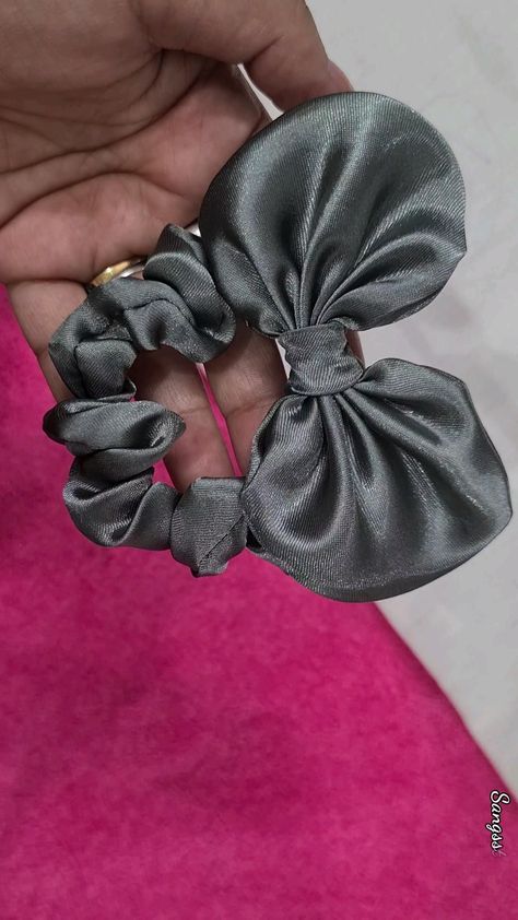 How to make bow scrunchies at home without sewing machine ||Diy hair bow Scrunchies ||Sang Scrunchies Diy Without Sewing Machine, Hair Bow Scrunchie, How To Make Bow Scrunchies, Diy Bow Scrunchie, How To Make Scrunchies At Home, How To Sew Scrunchies, How To Sew A Scrunchie, How To Make Scrunchies Tutorials, Diy Scrunchies Tutorials