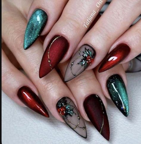 Different Christmas Nails, Christmas Nails Design Ideas, Stiletto Nail Art Winter, Christmas Goth Nails, Stiletto Nails Christmas, Goth Winter Nails, Goth Stiletto Nails, Goth Christmas Nails, Christmas Stiletto Nails