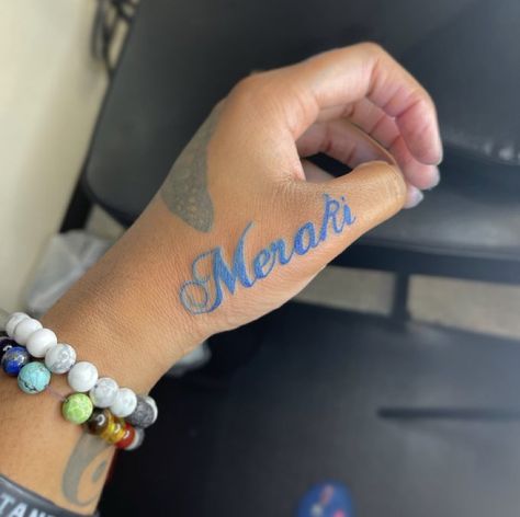 Hand Name Tattoos, Matching Bff Tattoos, Matching Bff, Nail Piercing, Ring Finger Tattoos, Tattoos With Kids Names, Neck Tattoos Women, Tattoo Name, Blue Names