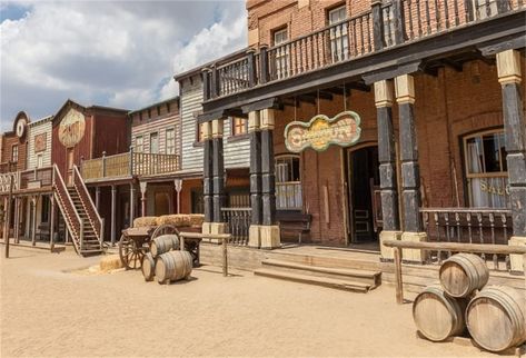 Old Western Towns, Western Saloon, Background Photo Studio, Backdrops For Photography, Planet Coaster, West Town, Western Town, Scenic Photos, Wood House