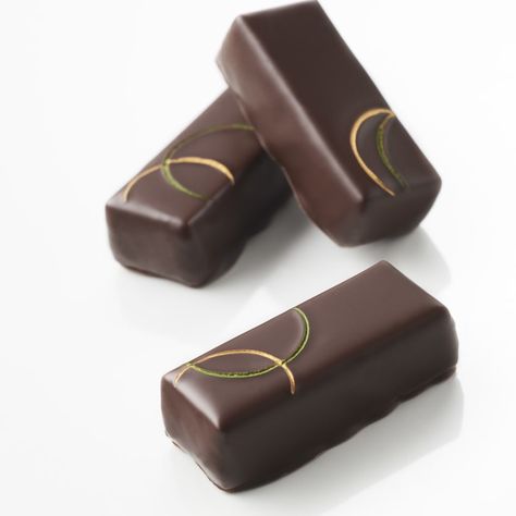 “Nana” Nyangbo Pineapple Chocolate Bonbons | Valrhona Chocolate Pineapple Chocolate, Bonbons Recipe, Chocolate Bonbons Recipe, Framed Recipes, Bon Bons Recipe, Valrhona Chocolate, Chocolate Moulds, Chocolate Bonbons, Coconut Bars