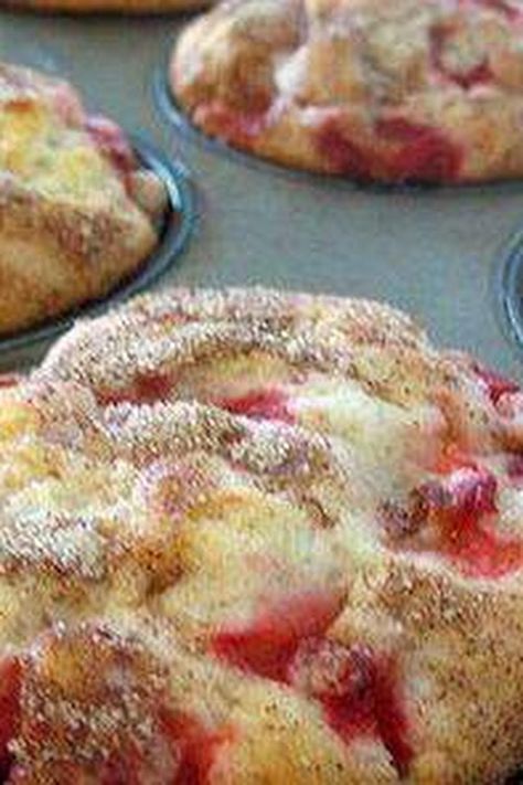 Strawberry Muffins Recipes, Fresh Strawberry Muffins Recipes, Strawberry Muffins Easy, Fresh Strawberry Muffins, Strawberry Muffin Recipes, Muffins Blueberry, Strawberry Muffins, Muffin Bread, Muffin Tin Recipes