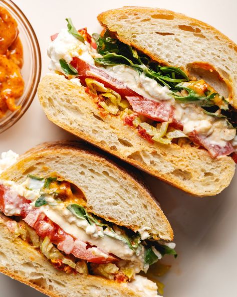 Veggie Burrata Sandwich, Buratta Cheese Sandwich, Burrata Sandwich, Sandwich Picnic, Tomato Aioli, Tomato Sandwiches, Burrata Recipe, Best Fish Recipes, Winter Salad Recipes